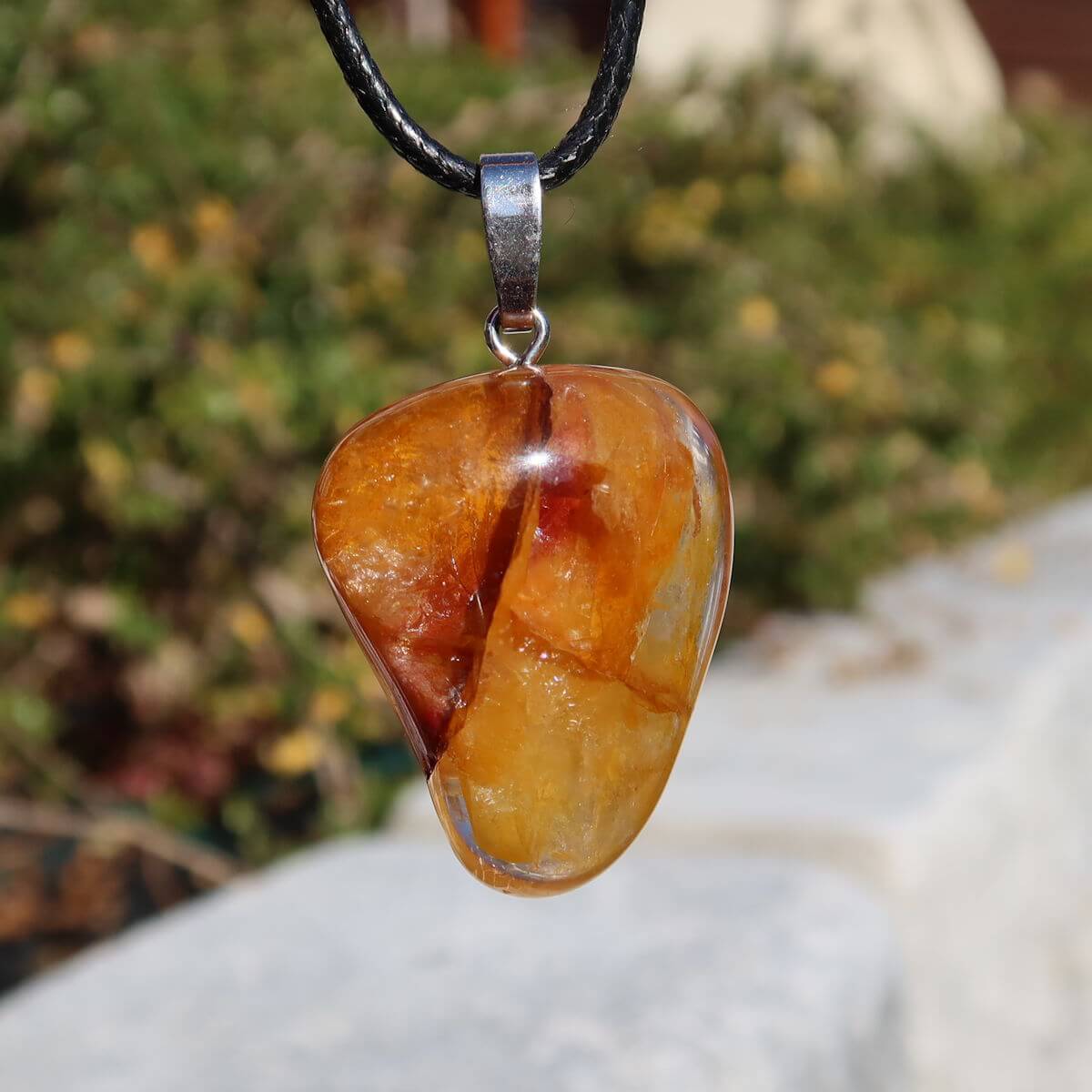 Limonit Quarz Anhänger - Golden Healer - Lebensfreude - Nr. 22, funkelnder Schmuckstein mit goldbraunen Einschlüssen