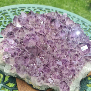 Amethyststücke kaufen bei Steinwelten in Graz