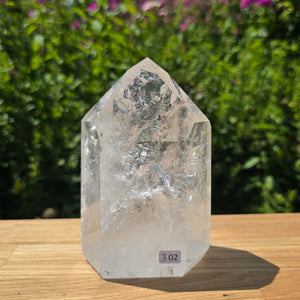 Bergkristall, Quarz, Obelisk geschliffen - 13x9x6 cm - Nr 302
