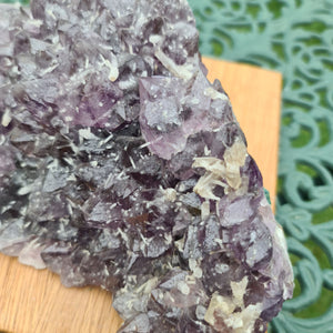 Amethyst mit Calcit Spitzen 