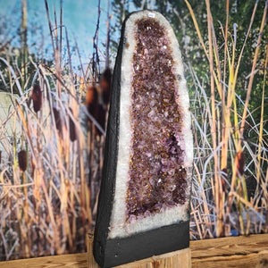 Amethyst Druse mit Rutil 