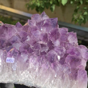 Amethyst Stück mit großen Spitzen 