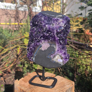 Dunkler Amethyst von Steinwelten 