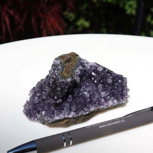 Amethyst Druse 1A Qualität, 9x6cm, hochwertige Geode aus Uruguay, einzigartige natürliche Schönheit, reinigend und schützend