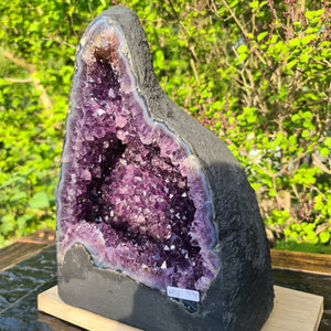 Amethyst mit Chalcedon Rand Nr. 58