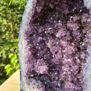 Amethyst Druse mit Calcit Nr. 159