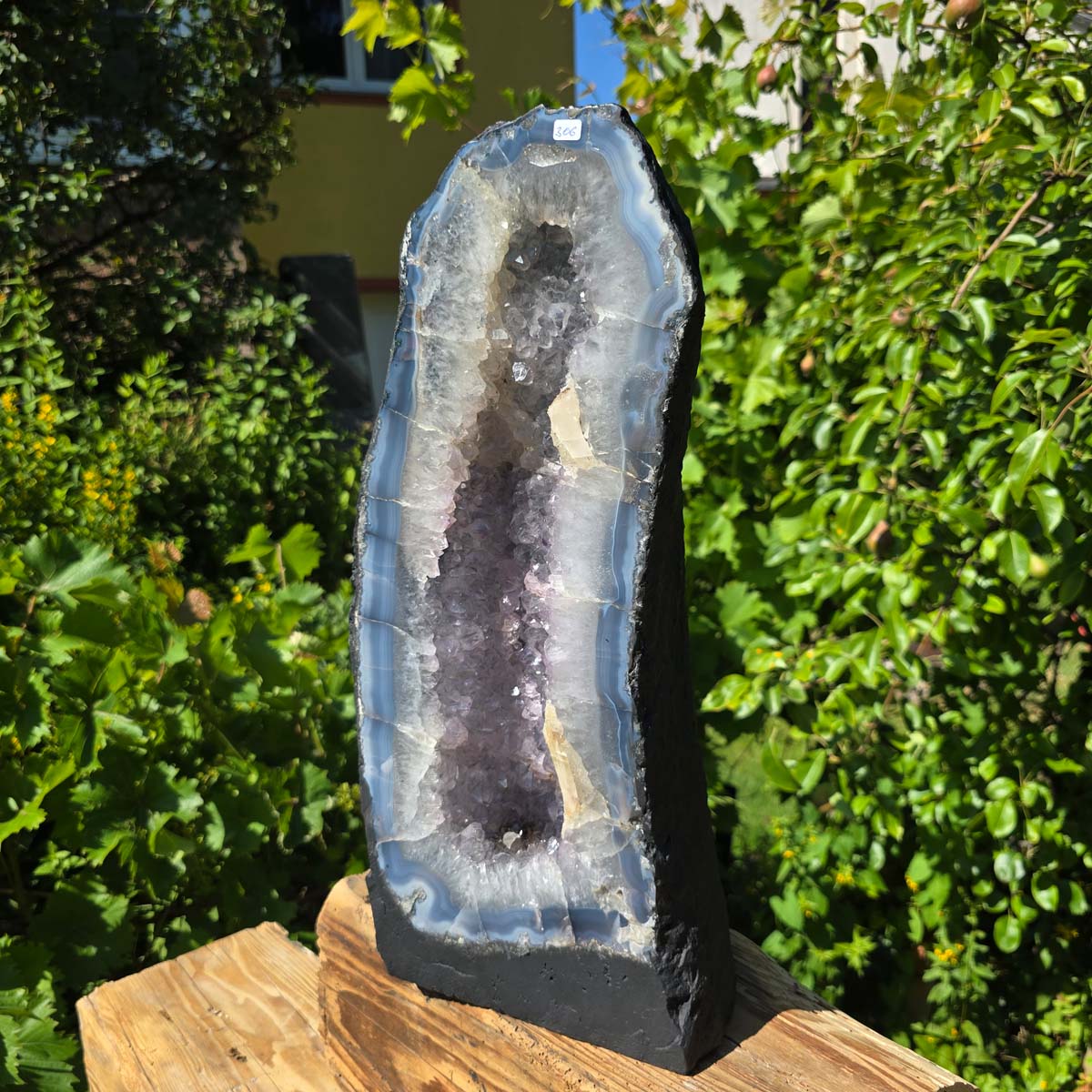 Amethyst Druse – Geode - 46x20cm und 17,6kg – Steinwelten OG - Nr. 306, helle brasilianische Kristalle im Garten.