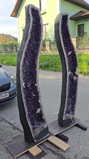 Amethyst Drusen, AA-Qualität, beeindruckende dunkle Farbe, Uruguay, perfekte Dekoration für Empfangs- und Therapieräume