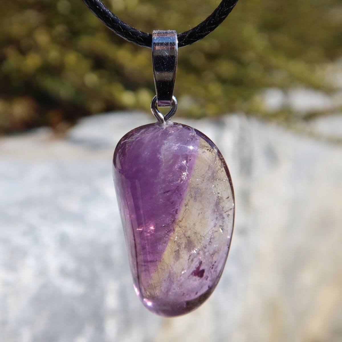 Ametrin Anhänger mit Silberöse 30mm - Harmonie und Kreativität UNIKAT Nr. 7, violett-goldene Farbverläufe, einzigartiges Kunstwerk.