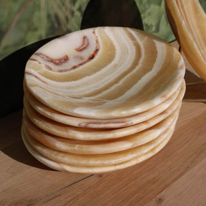 Aragonit-Onyxmarmor große ovale Steinschale, ideal für Dekoration und Entspannung, erhältlich bei Steinwelten in Graz und Wiener Neustadt