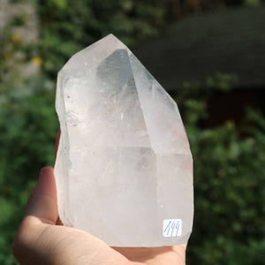 Geschliffene Bergkristall Spitze aus Brasilien - Unikat Nr. 144 - Kristall für Klarheit und Meditation, 12x6 cm.