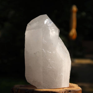 Bergkristall Quarz Spitze, geschliffene Kristallstruktur für Meditation und Klarheit, 9x6 cm, Unikat Nr. 158, Brasilien
