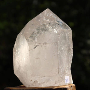 Bergkristall Quarz Spitze, Unikat 165, geschliffen, 9x7 cm, Klarheit und Meditation, Brasilien, natürlicher Glanz, stabil stehend.