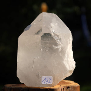 Bergkristall Spitze Unikat Nr. 172, geschliffener Quarz, 8x7 cm, klare Struktur, ideal für Meditation, aus Brasilien.