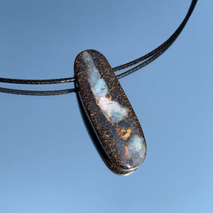 Kettenanhänger aus Opal