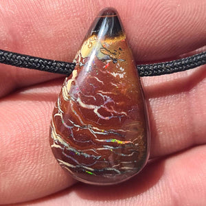 Gebohrter Opal