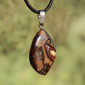 Boulder Opal Anhänger - Positivität und Freude - Nr. 3 mit individueller Musterung und echter Silberöse