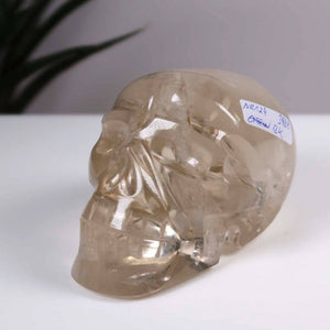 Citrine crystal skull measuring 9x6 cm, handcrafted for uniqueness, featuring natural stone details from Steinwelten.