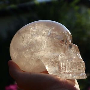 Citrin Kristall Schädel 1A Qualität in Hand, 12x8 cm, Sammlerstück, transparent, kunstvoll gearbeitet