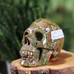 Handcrafted Rhyolite Crystal Skull from Steinwelten, unique collector's item, 5x5 cm. Buy online, Nr. 313, extraordinary design.