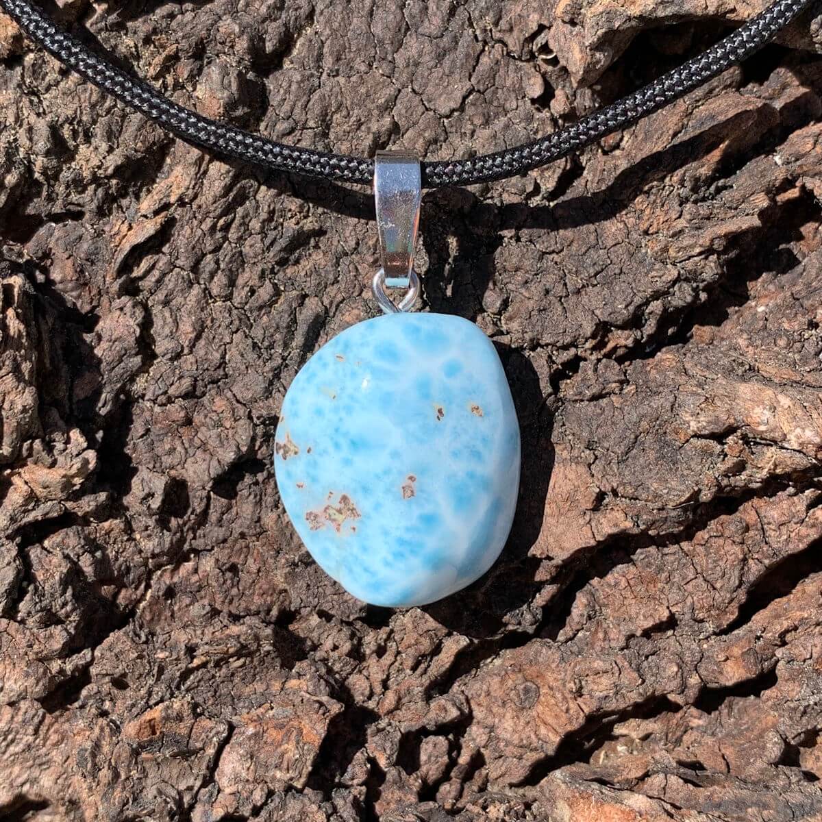 Echter Larimar Anhänger mit Silberschlaufe, Unikat Nr. 4, 23mm, Naturstein aus der Dominikanischen Republik