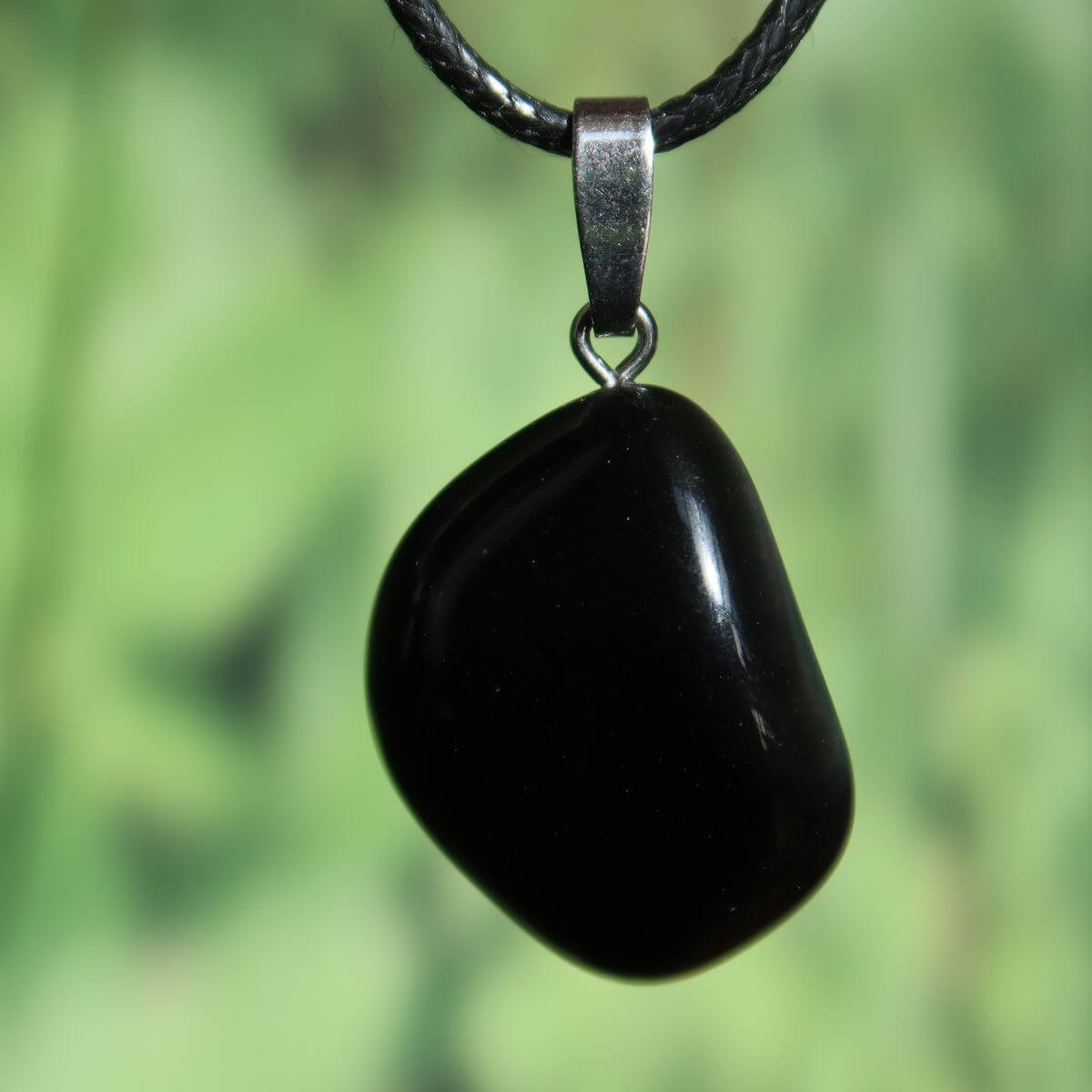 Regenbogenobsidian Anhänger - Intuition und Blockaden lösen - Nr. 4, schwarz mit faszinierenden Farbspielen auf Lederband