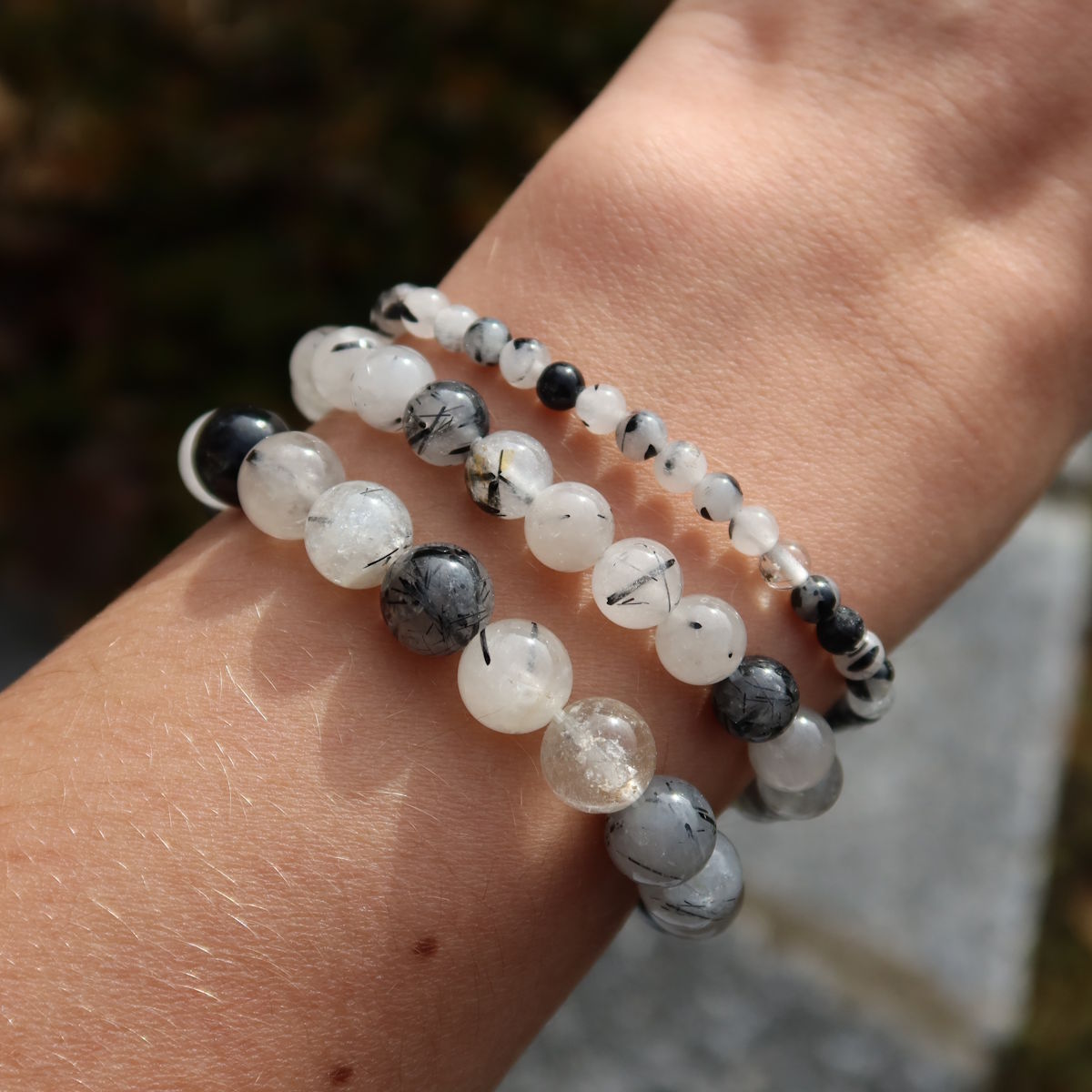 Bracelet en pierre précieuse quartz tourmaline - 1 pièce - en variantes 4-6-8 ou 10 mm