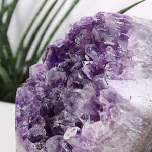 Uruguay Amethyst Mini Geode with dark purple crystals, 9x13cm, highlighting intense sparkle and natural geometric patterns.
