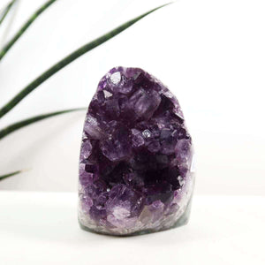 Uruguay Amethyst Mini Geode 5x8cm, dark purple crystal, for harmony and relaxation, high-quality natural stone display