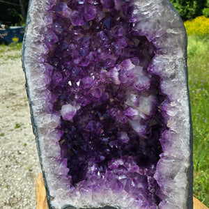 Amethyst Druse – Geode – Harmonie und Entspannung - 61x30x29cm - Nr. 95