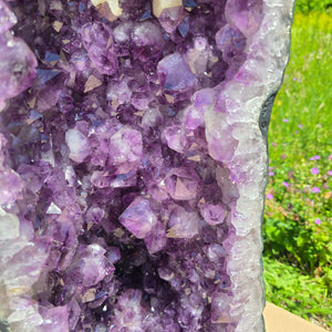 Amethyst Druse – Geode – Harmonie und Entspannung - 110x27x23cm - Nr. 140
