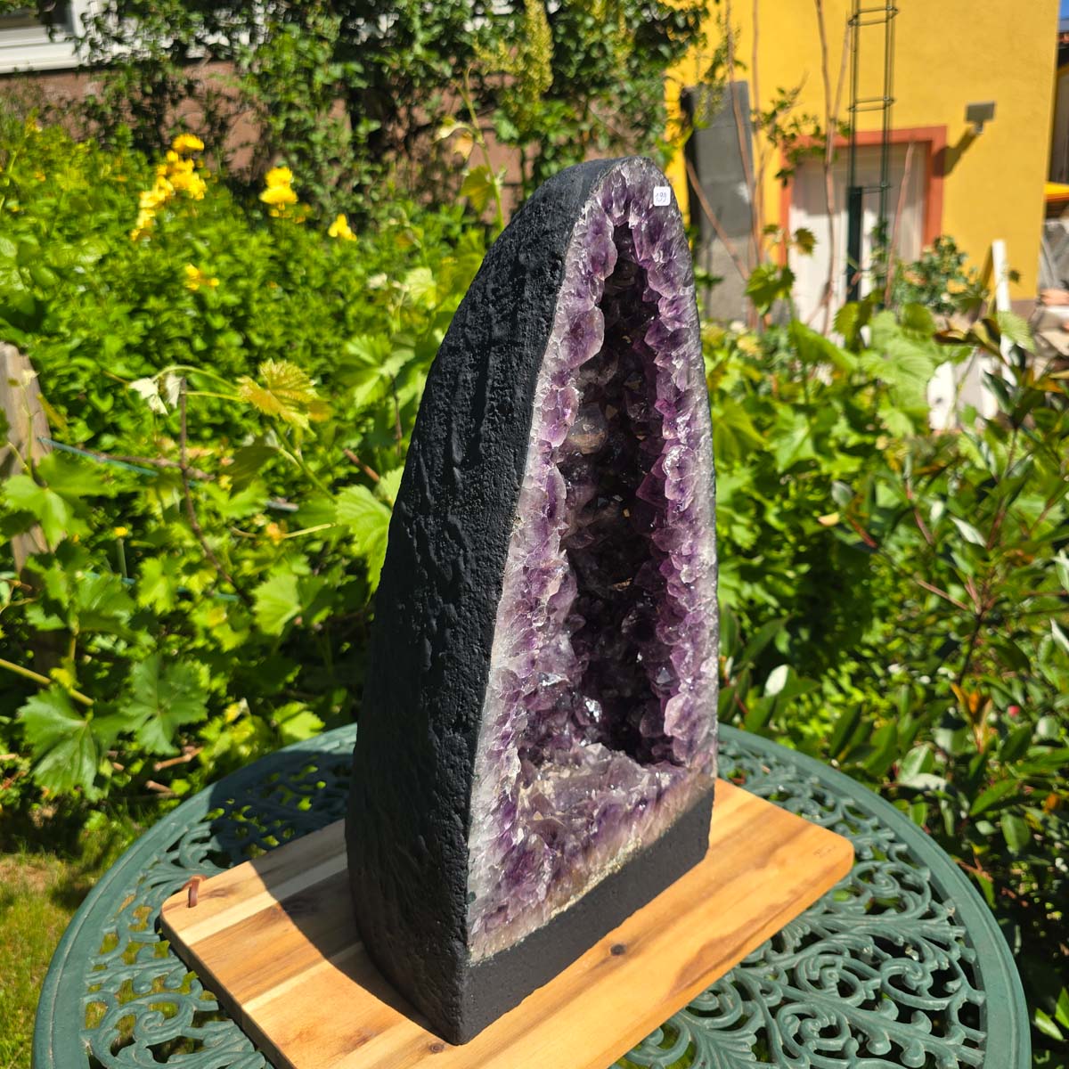 Ametistna drusa – geoda – harmonija i opuštanje - 44x23x18cm - br. 199