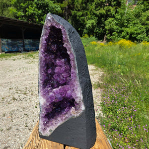 Amethyst Druse – Geode – Harmonie und Entspannung - 56x27x22cm - Nr. 83