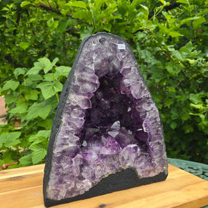 Amethyst Druse – Geode – Harmonie a Relaxatioun - 26x22x15cm - Nr. 282