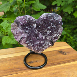 Ametistna drusa ametistna geoda u obliku srca s metalnim postoljem 14x13x10cm - NR-39