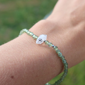 Edelsteinarmband mit Apatit grün & Herkimer Quarz