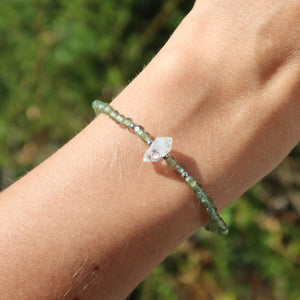 Edelsteinarmband mit Apatit grün & Herkimer Quarz