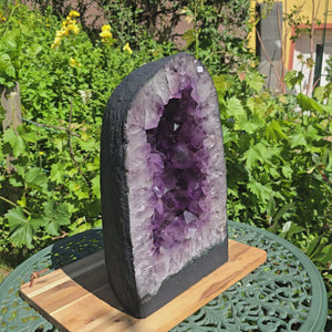 Druse d'améthyste – Géode – Harmonie et détente - 38x22x20cm - N° 243