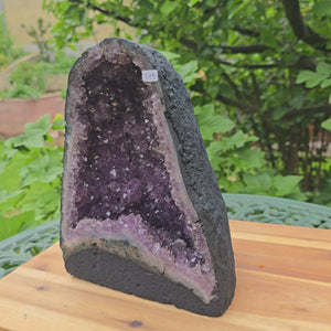 Ametisto drūza – geoda – harmonija ir atsipalaidavimas - 23x18x12cm - Nr. 319