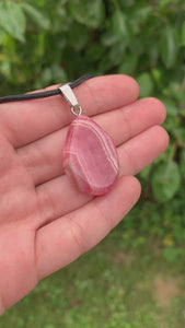 Anhänger mit Silberschlaufe aus Rhodochrosit 