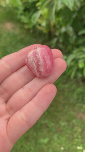 Nicht gebohrter Stein aus Rhodochrosit 
