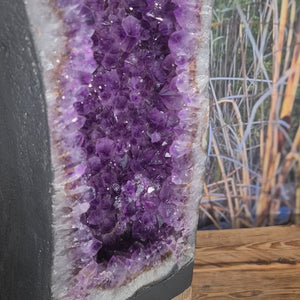 Amethyst-Druse-Geode
