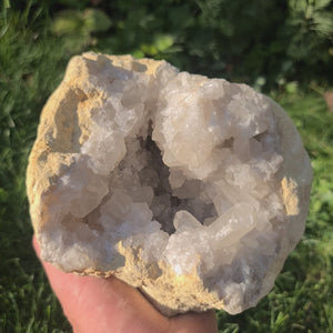 Quarz als Geode kaufen Steinwelten 