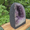 Amethyst Druse – Geode - 25x16x16cm und 10kg – Steinwelten OG - Nr. 366 mit hellvioletten Kristallen.
