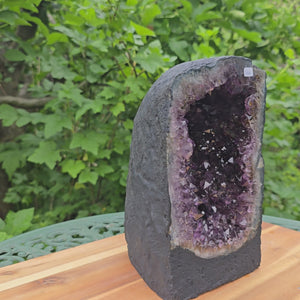 Ametistna drusa – geoda – harmonija i opuštanje - 22x12x13cm - br. 344