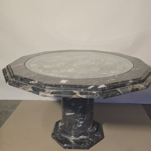 Stolik kawowy z orthocerami i amonitami - 106x62 cm - skamieniałości z kamienia naturalnego - nr 11